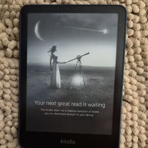 Kindle Paper White 12th Edition 16 gb E-Reader with Black Finish